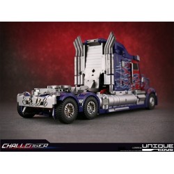 Unique Toys R-02 Challenger