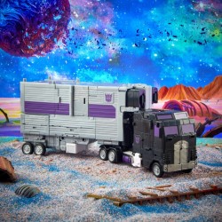 Transformers Generations Legacy Series Commander Motormaster